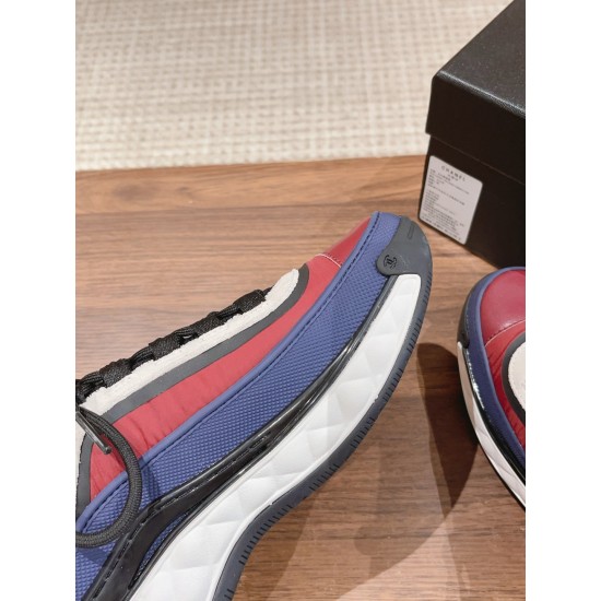 CHANEL Sneakers