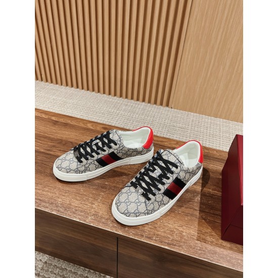 Gucci Sneakers