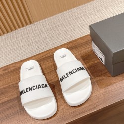  Balenciaga Slippers