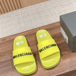  Balenciaga Slippers