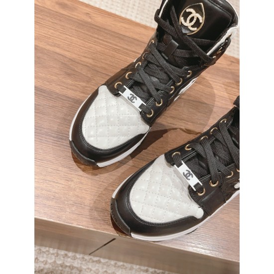 CHANEL Boots