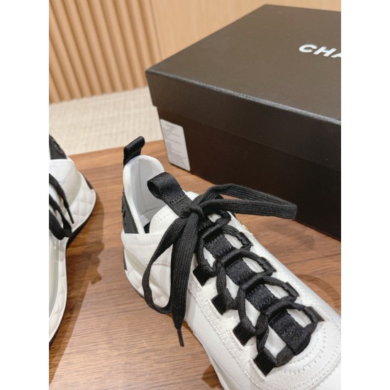CHANEL Sneakers