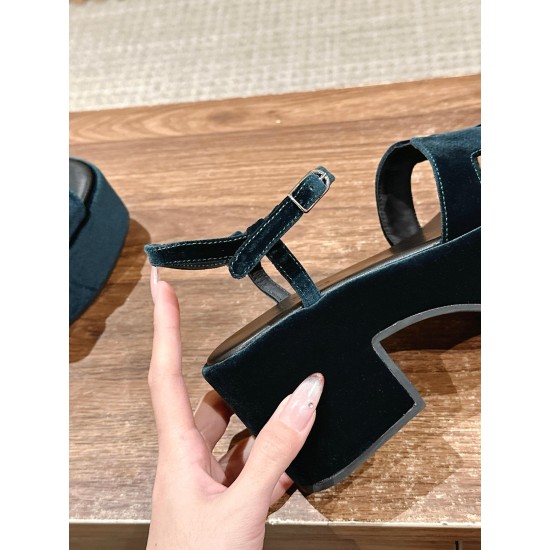 Hermes Sandals