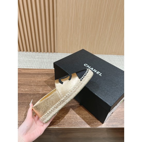 CHANEL Espadrilles
