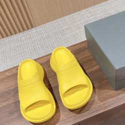  Balenciaga Slippers