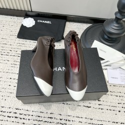 CHANEL Pumps and Slingbacks