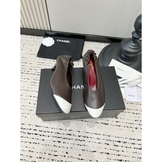 CHANEL Pumps and Slingbacks