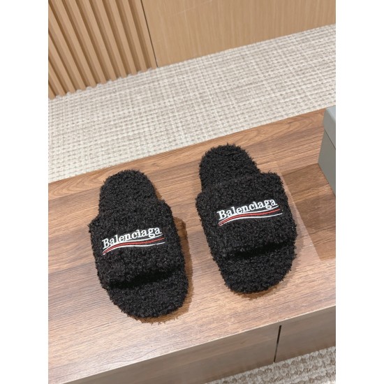  Balenciaga Slippers