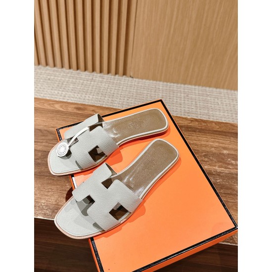 Hermes Slippers