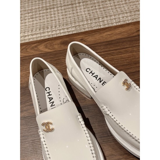 CHANEL Loafers
