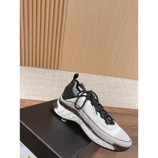 CHANEL Sneakers