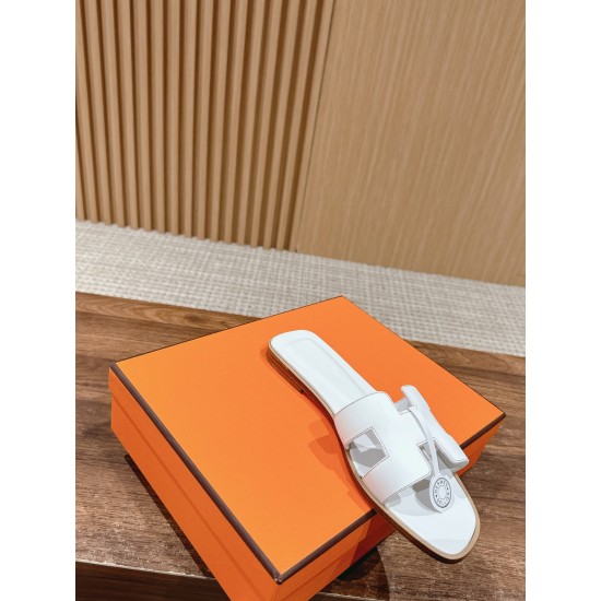 Hermes Slippers