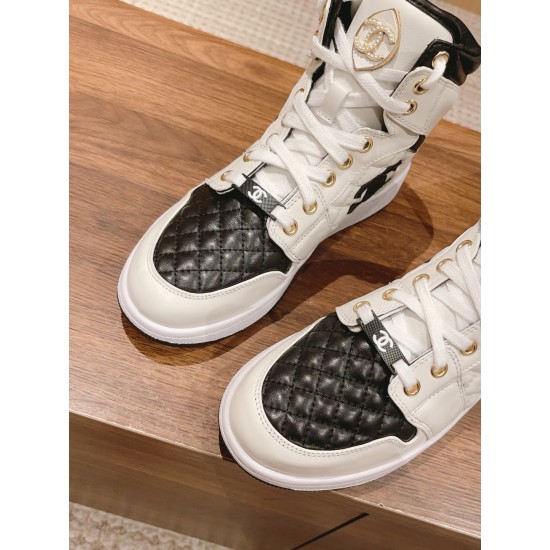 CHANEL Boots