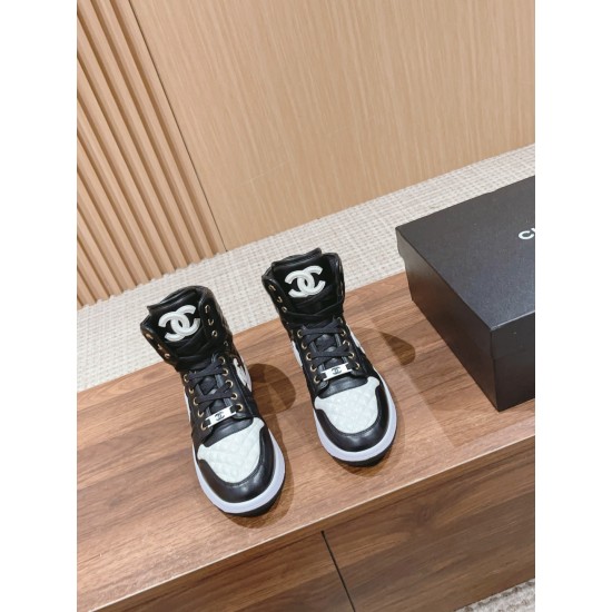CHANEL Boots