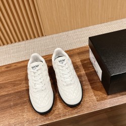 CHANEL Sneakers
