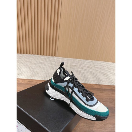 CHANEL Sneakers