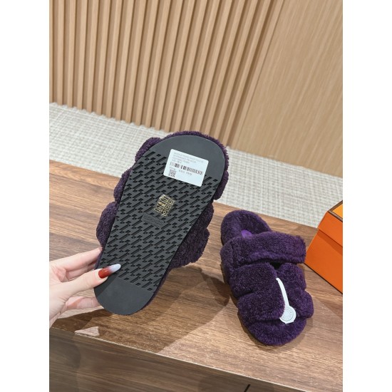 Hermes Slippers