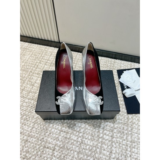 CHANEL Pumps and Slingbacks