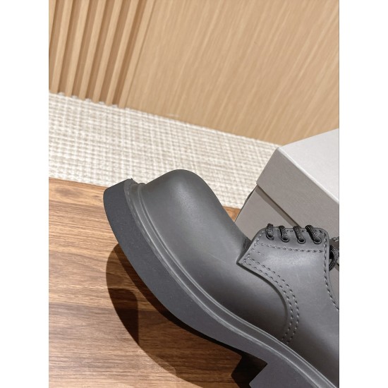 Balenciaga Sneakers