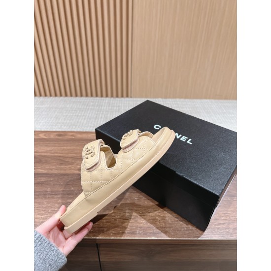 CHANEL Slippers