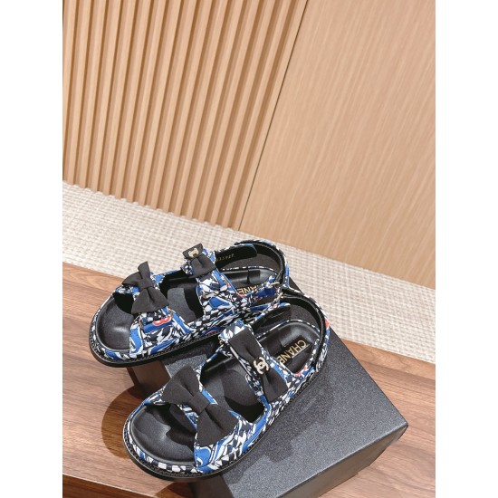 CHANEL Sandals