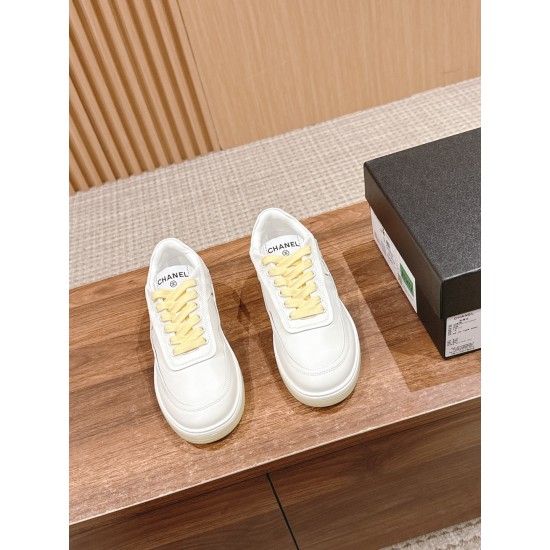CHANEL Sneakers