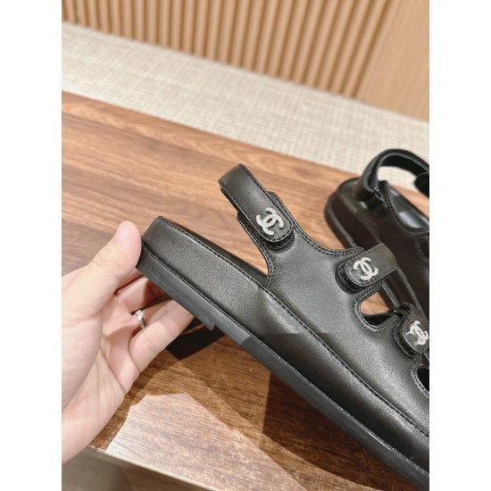 CHANEL Sandals