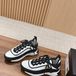 CHANEL Sneakers
