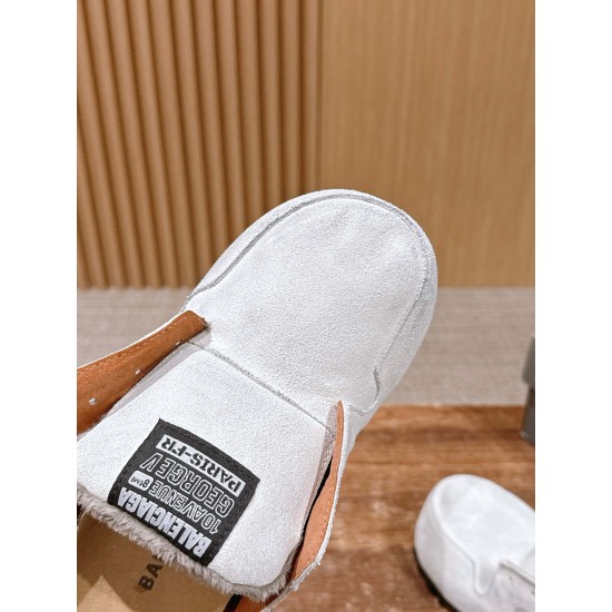  Balenciaga Slippers