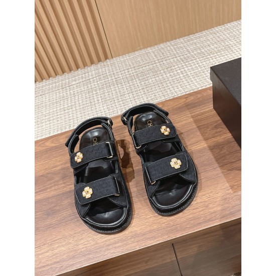 CHANEL Sandals