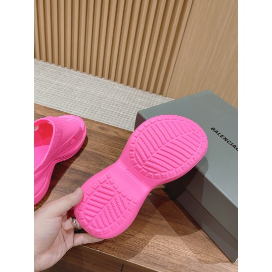  Balenciaga Slippers
