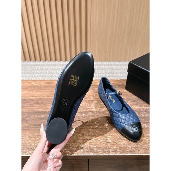 CHANEL Ballerinas