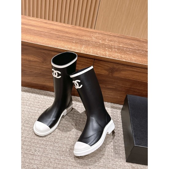 CHANEL Boots