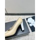 CHANEL Pumps and Slingbacks