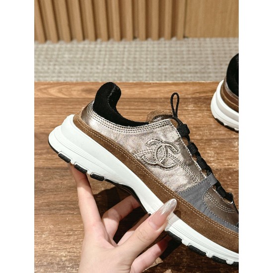 CHANEL Sneakers