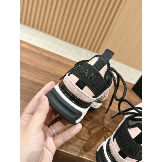 CHANEL Sneakers