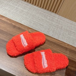  Balenciaga Slippers