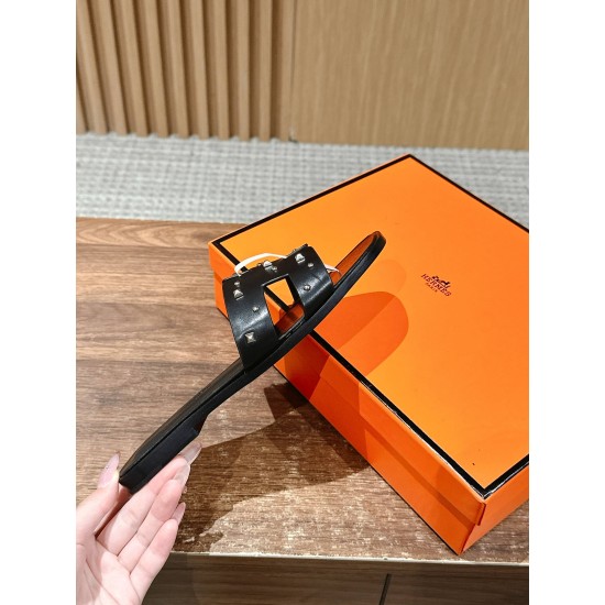 Hermes Slippers
