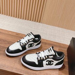 CHANEL Sneakers