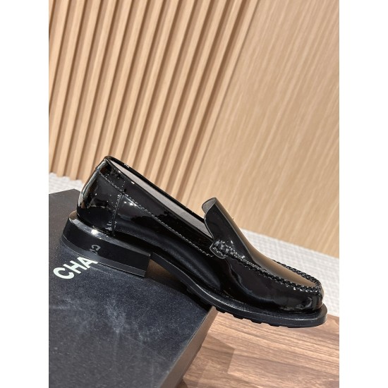 CHANEL Loafers