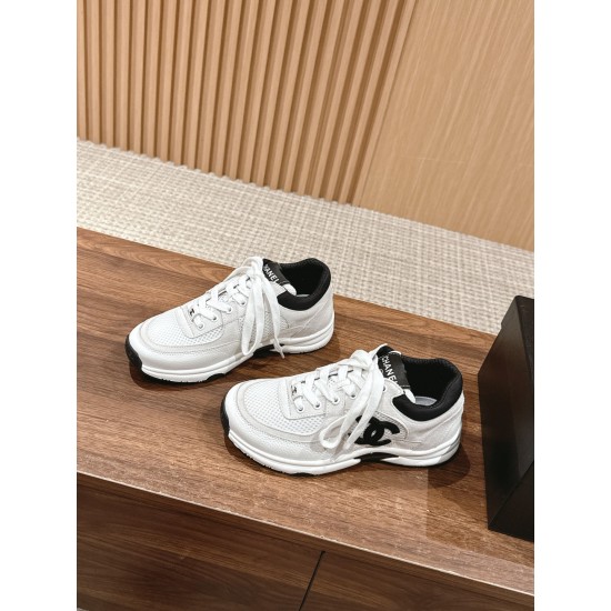 CHANEL Sneakers