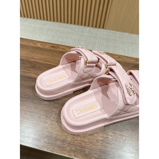 CHANEL Slippers