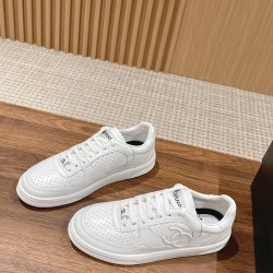 CHANEL Sneakers