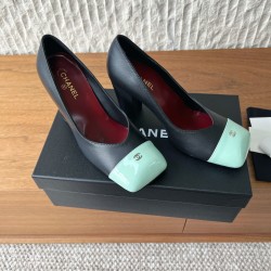 CHANEL Pumps and Slingbacks