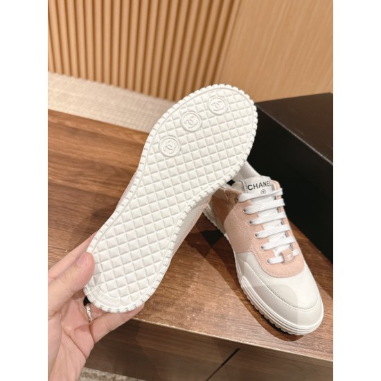 CHANEL Sneakers