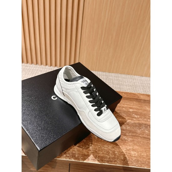 CHANEL Sneakers