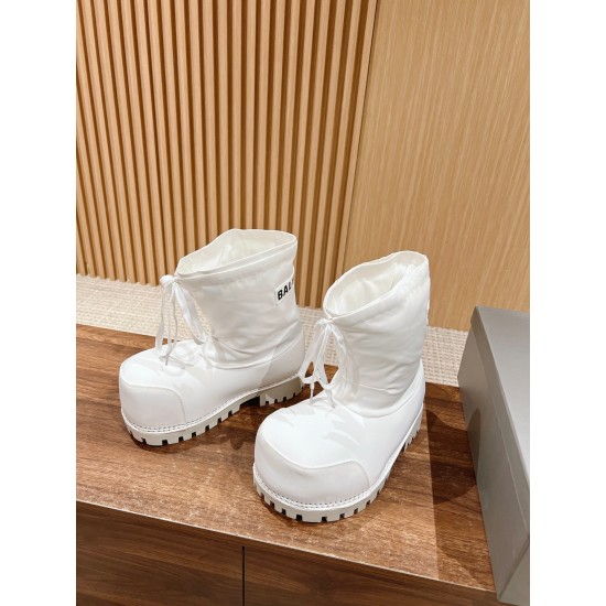 Balenciaga boots