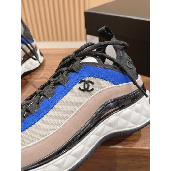 CHANEL Sneakers