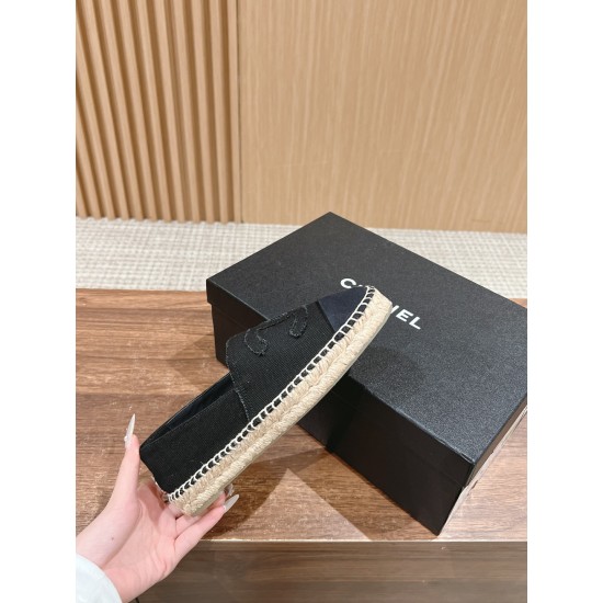 CHANEL Espadrilles
