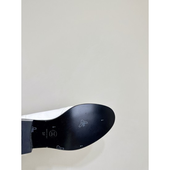 CHANEL Loafers
